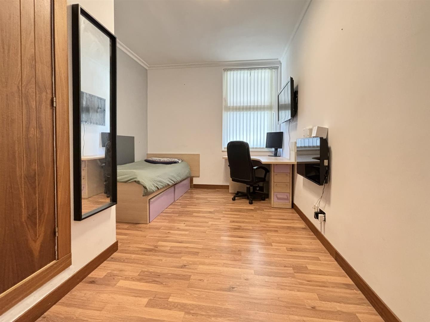 Image of Apartment - 3 Bedrooms - 1 Bathrooms for Sale in Rosia Plaza-Gibraltar, Image 6